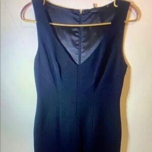 Blue Sleeveless V-Neck Sheath Cocktail Dress